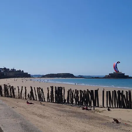 Le Surcouf, Intra-muros * Σεν Μαλό